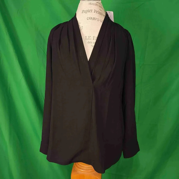 NWT Soft Surroundings Womens Black Pleated V Neck Akira Blouse Medium - Picture 1 of 5